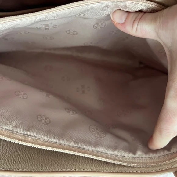 Tory Burch Saffiano Leather Tote/ Light Oak/Excellent Condition - Picture 8 of 16